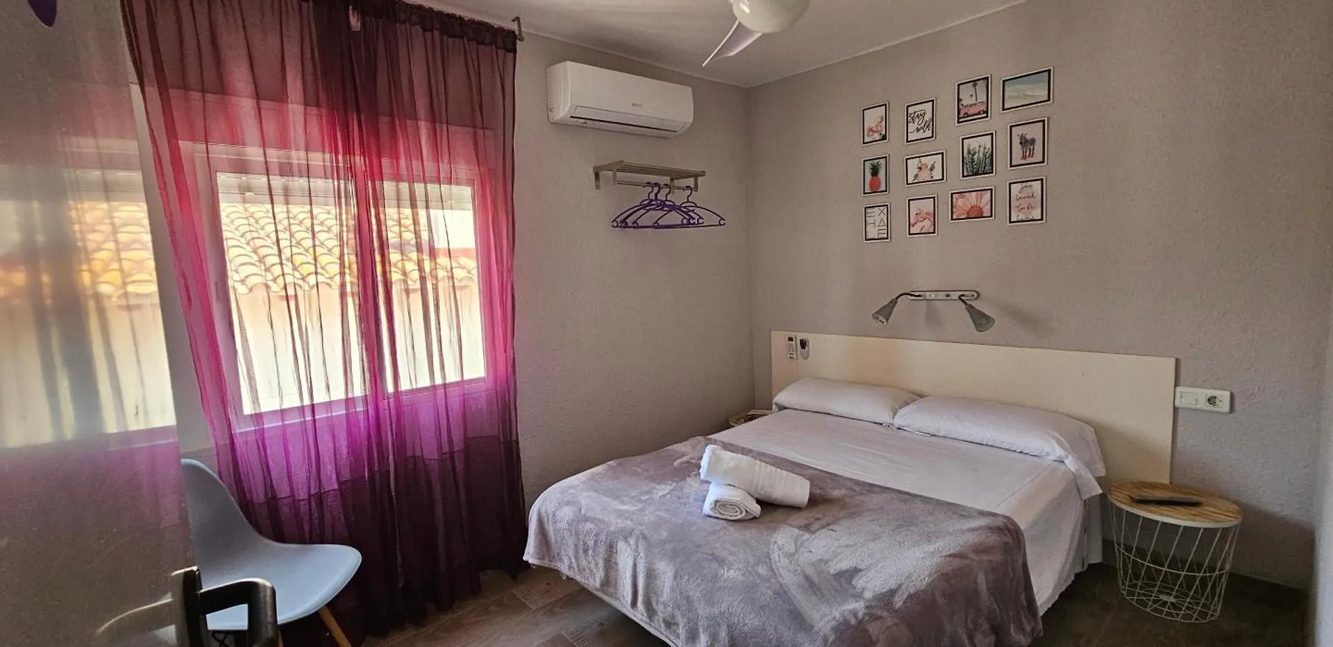 Hostal La Cabana Salou Guest house