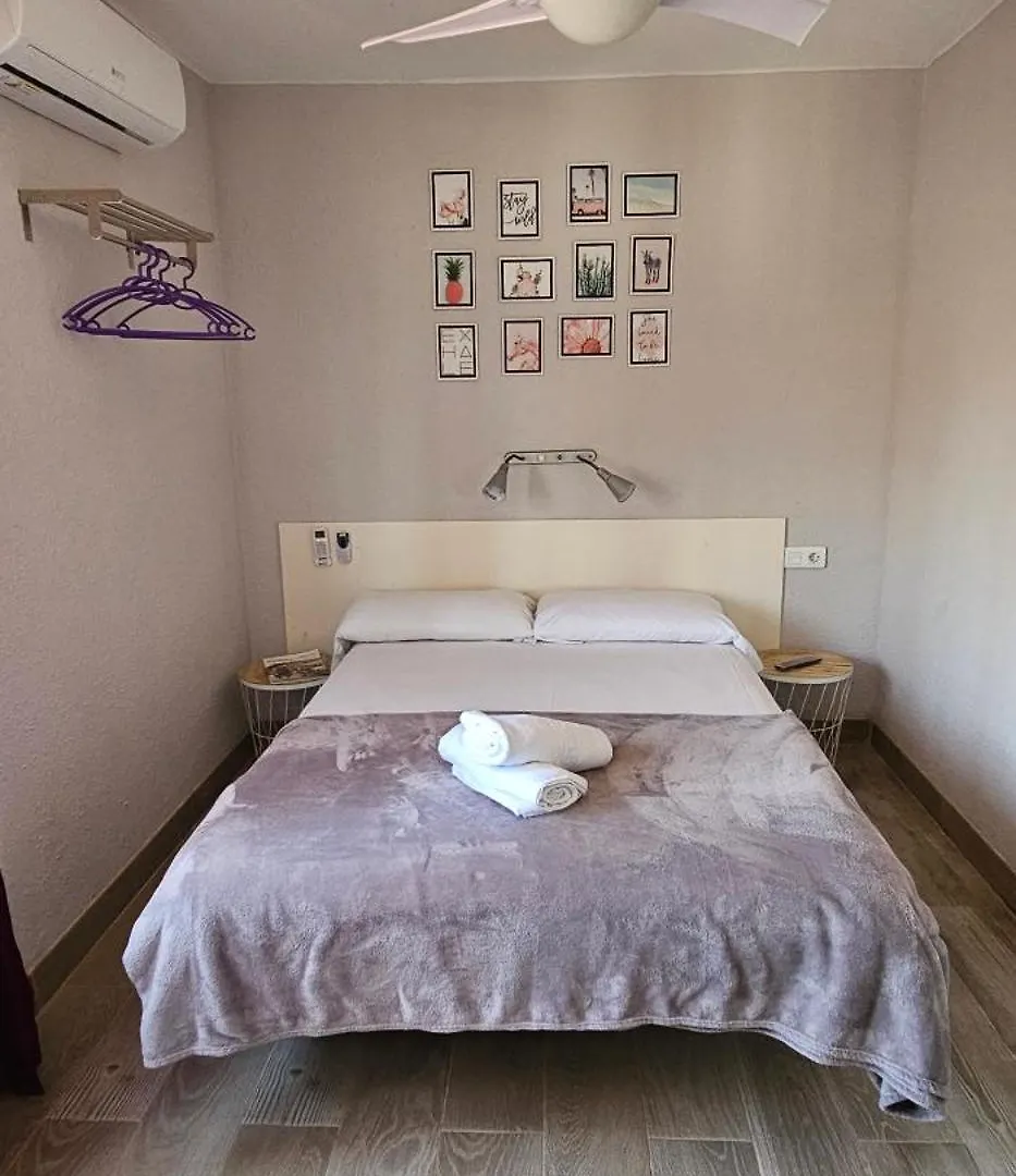 Hostal La Cabana Salou 2*,  Spain