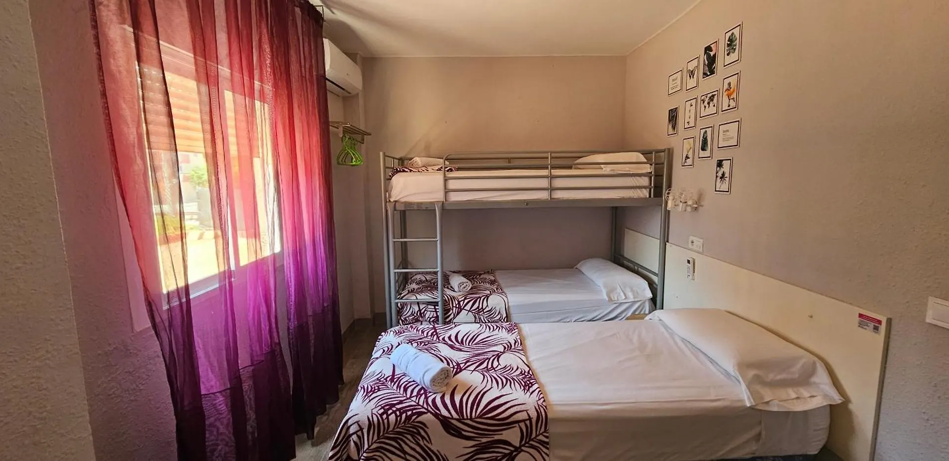 ** Guest house Hostal La Cabana Salou Spain